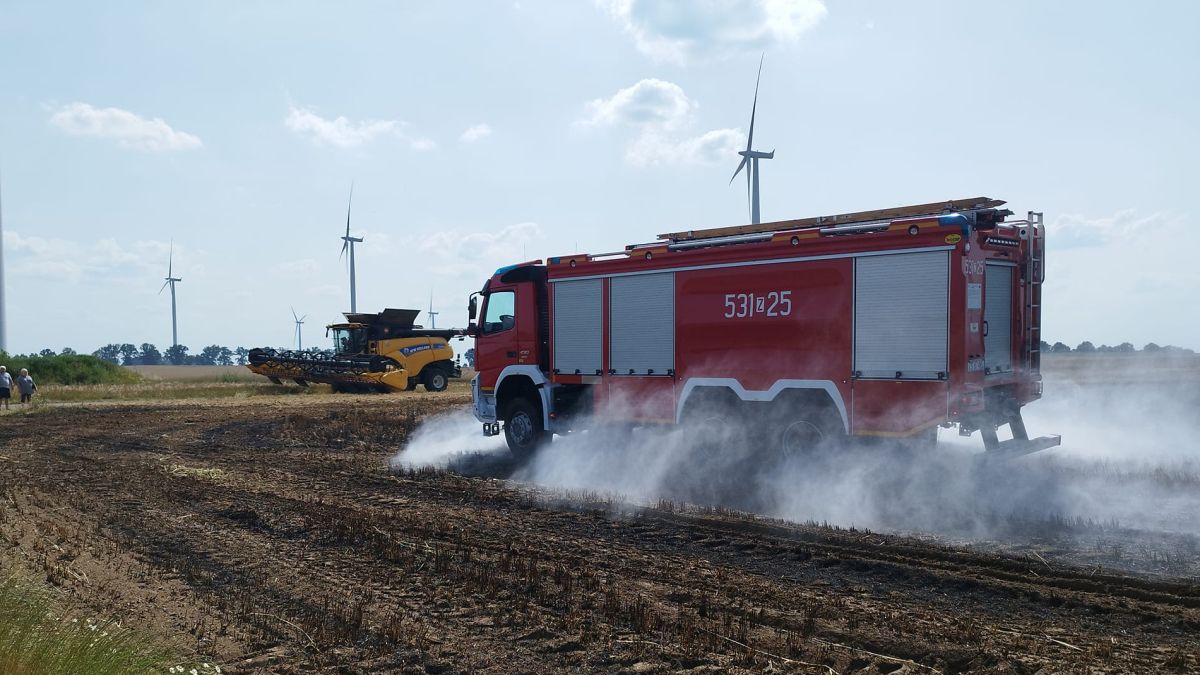 Pożar ścierniska w woj. zachodniopomorskim
