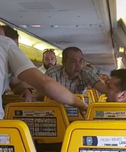 Awantura na pokładzie samolotu Ryanair. Pasażerowie wzięli sprawy w swoje ręce