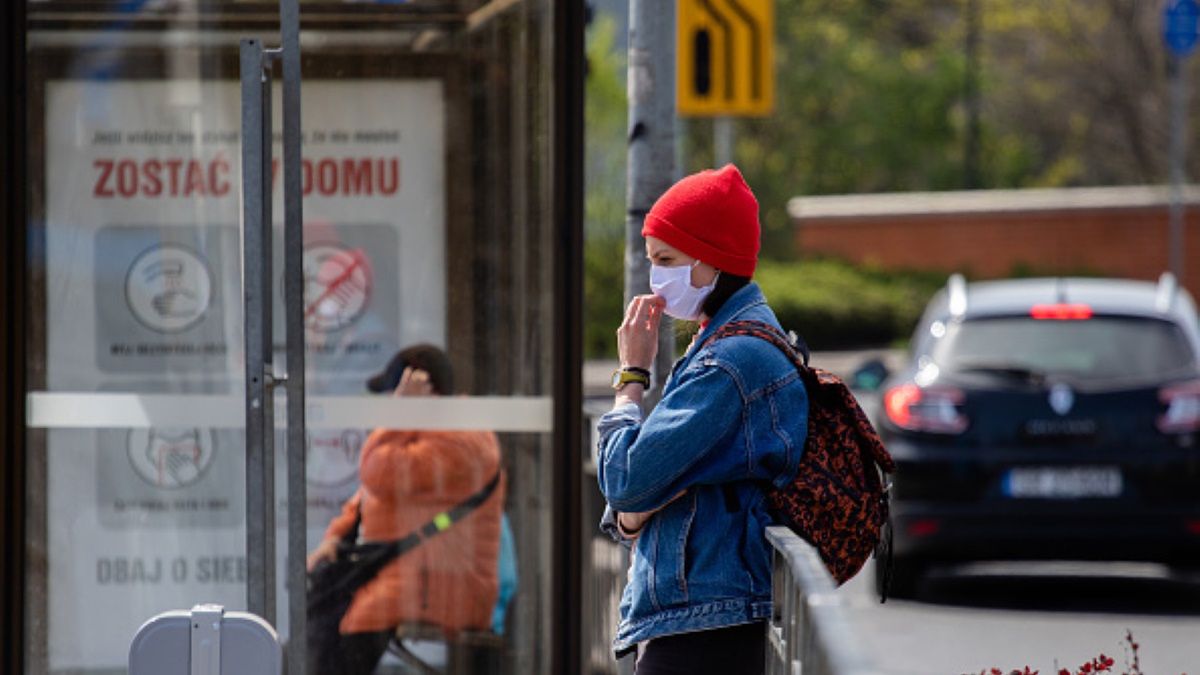 Jak długo osoby wyleczone z COVID-19 mają w organizmach przeciwciała? 