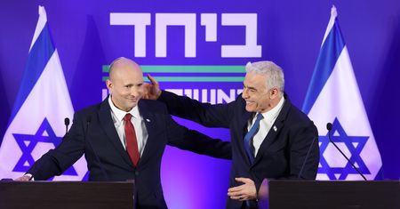 Dwaj najwięksi rywale Netanjahu łączą siły. Powołali nową partię