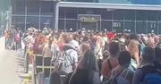Chaos na Kanarach. Turyści tłoczyli się na płycie lotniska