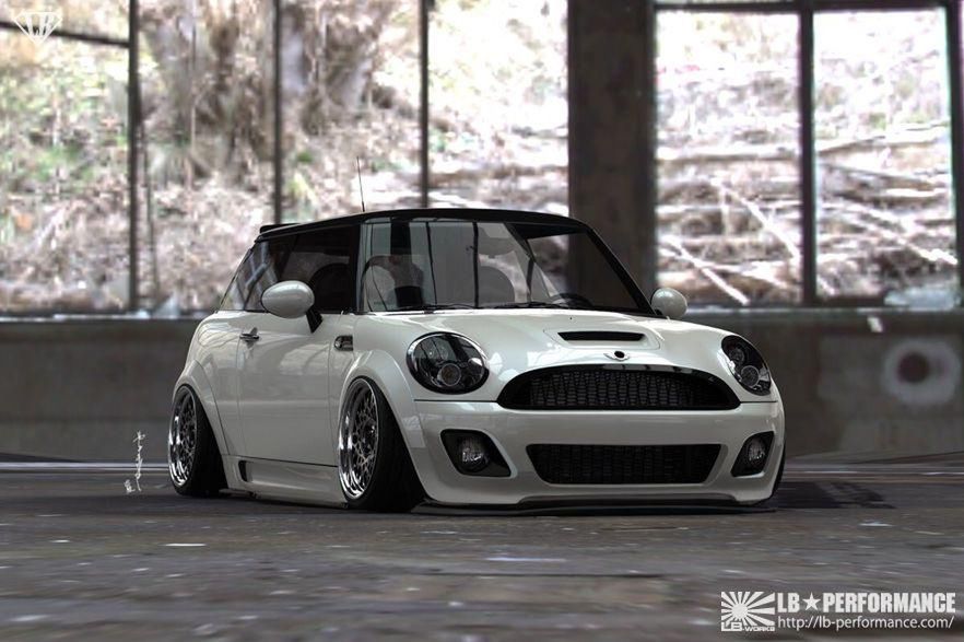 Liberty Walk Performance Mini Cooper R56 - poprzednia generacja na szeroko