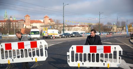 Kierowcy z Krakowa będą zadowoleni. Kluczowy most przywrócony do ruchu