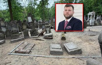 Odkryto masowy grób na cmentarzu. Na początku myślano, że to "lej po bombie"