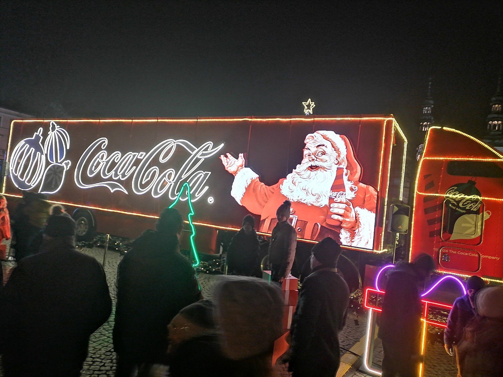 Świąteczna ciężarówka Coca-Cola