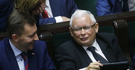 Zjednoczona Prawica odrabia straty? Najnowszy sondaż