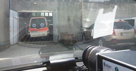 "Na bombach" na wymianę klocków. "Karetka" w ogóle nie powinna wyjechać na drogę