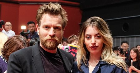 Pies pogryzł twarz jego córki. Dramat w rodzinie gwiazdora Ewana McGregora