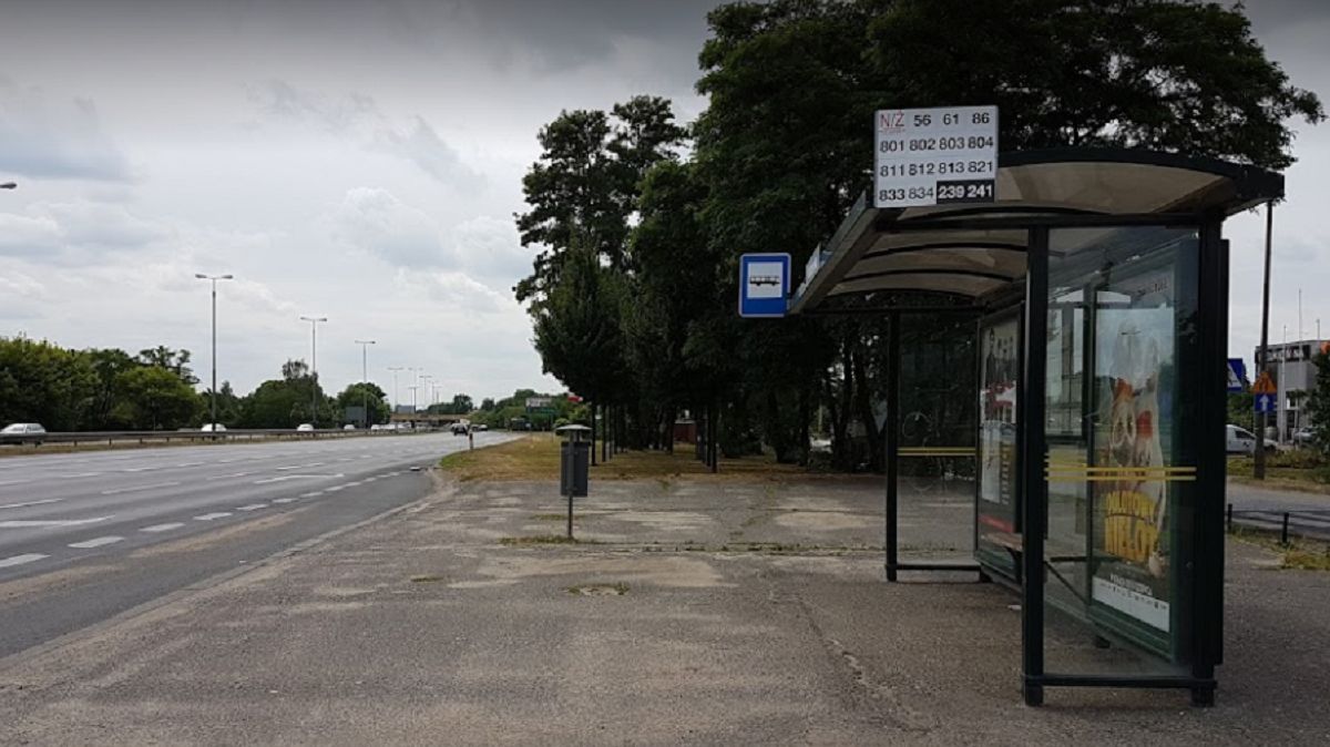 Mężczyzna masturbował się na przystanku 