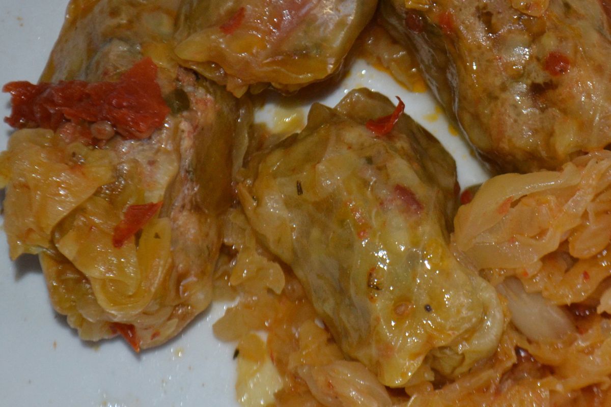 Stuffed Cabbage Rolls with Sauerkraut