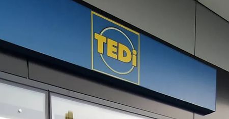 Sztuczna choinka za 45 zł. Świąteczne promocje w TEDi