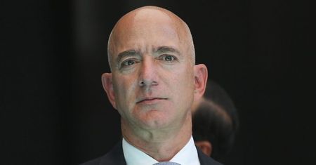 Jeff Bezos ZOSTAŁ WYŚMIANY przez gości gali dobroczynnej. Wpłacił mniej, niż zarabia w ciągu PIĘCIU MINUT