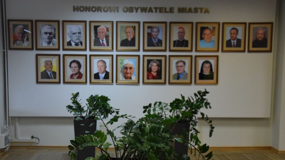Tytuł honorowego obywatela Gorzowa otrzymało do tej pory dwadzieścia osób.