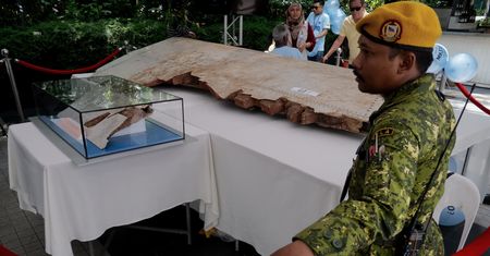 Tajemnica lotu MH370. Samolot "rozpłynął się" w powietrzu