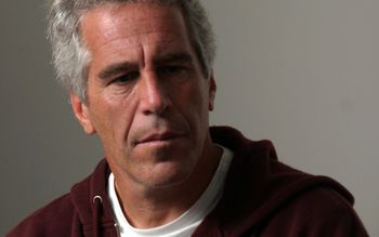 Sprawa Epsteina. Pokazała listę 300 znanych nazwisk. Burza w USA