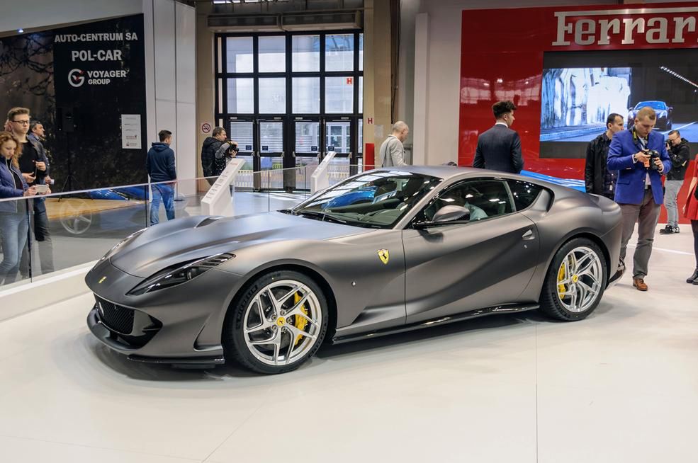 Jeden z najmocniejszych samochodów ubiegłorocznego Poznań Motor Show - Ferrari 812 Superfast