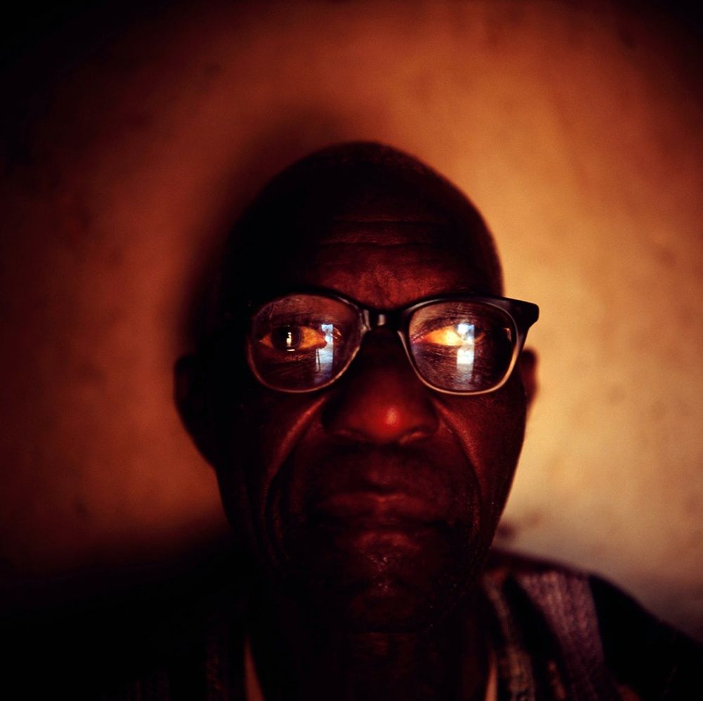 Lens Culture Portrait Awards 2015 - galeria zwycięzców i finalistów 11