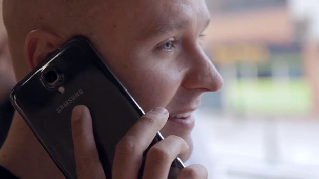 Czy 6,3-calowy Samsung Galaxy Mega mieści się w kieszeni? 1