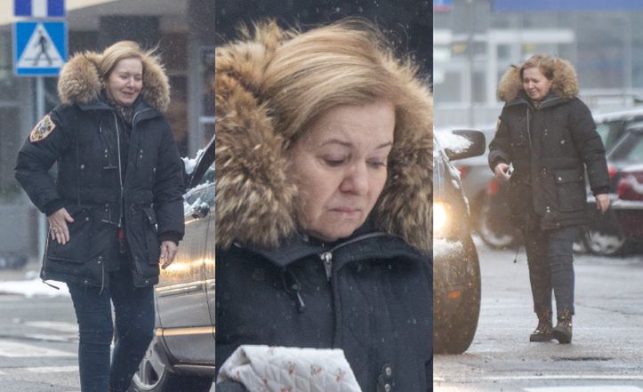 SKWASZONA Danuta Holecka w designerskiej kurtce i trampkach w panterkę drałuje przez zaspy śniegu do siedziby TVP (ZDJĘCIA)