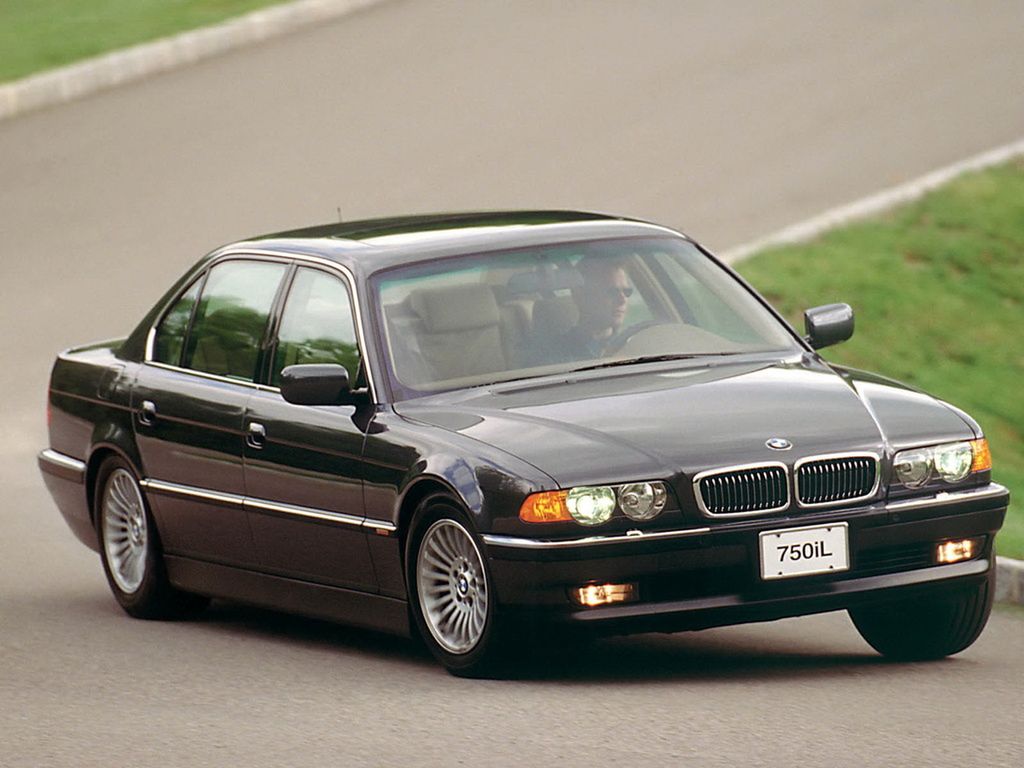 BMW Serii 7 15
