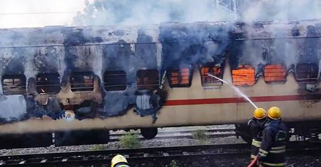 Pasażerowie wnieśli butlę gazową. Tragiczny pożar pociągu w Indiach