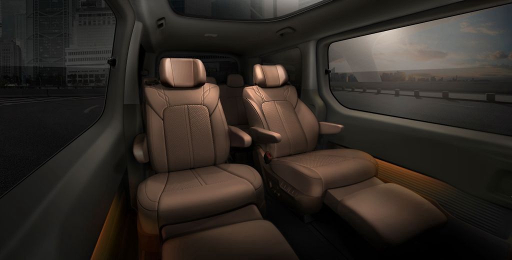 Hyundai Staria HEV 2024