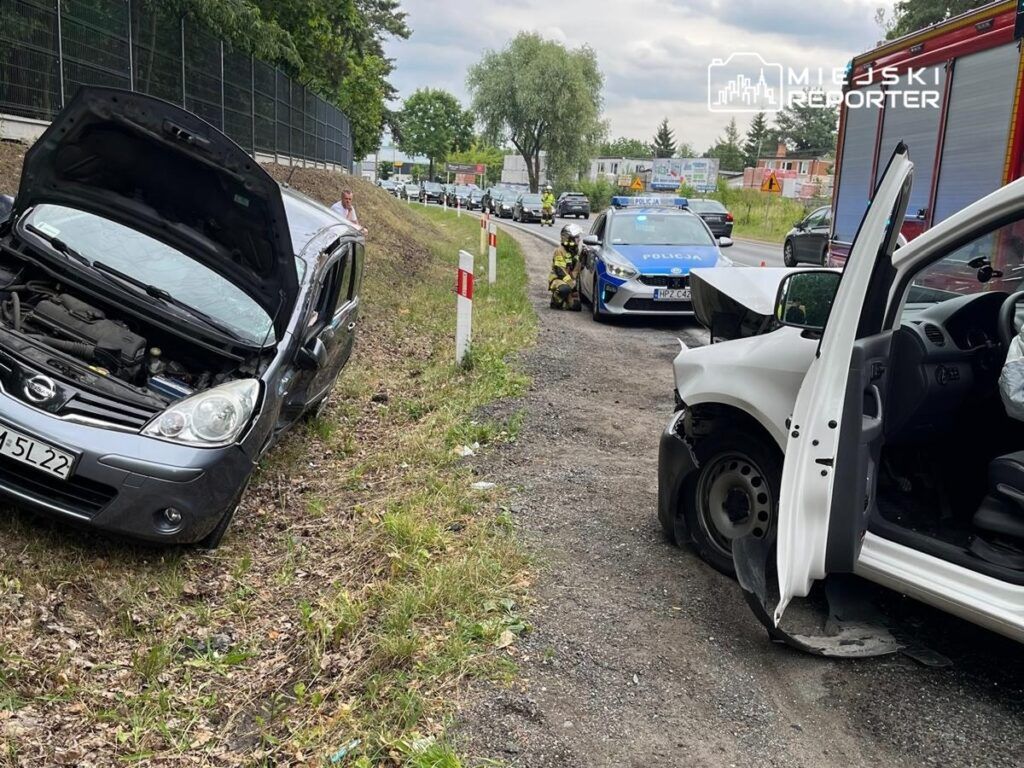 Wypadek na DW719. Dwie osoby w szpitalu