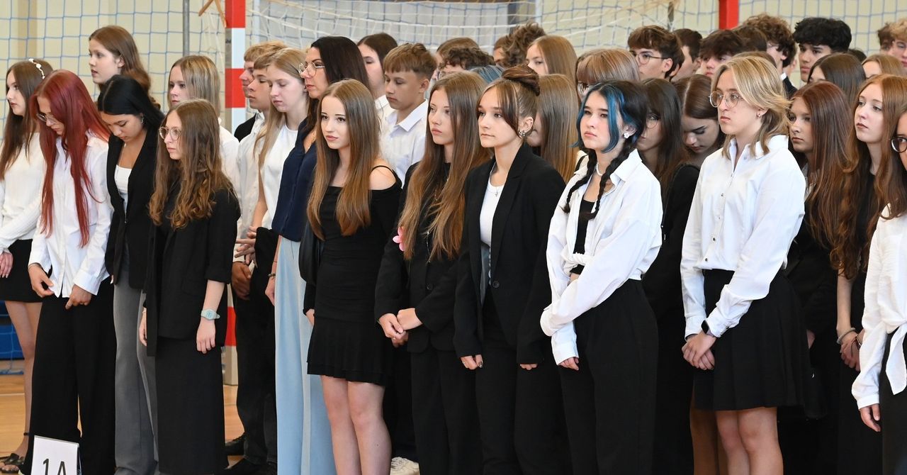 Kielce: Ślubowanie pierwszoklasistów w III LO im. Norwida