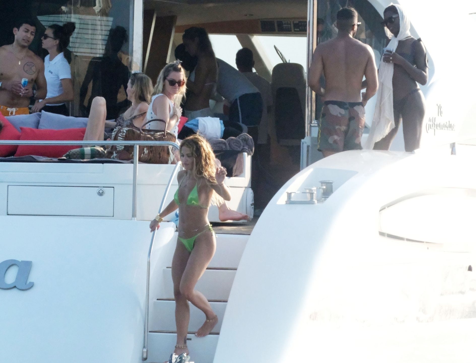 Rita Ora wypoczywa na Ibizie