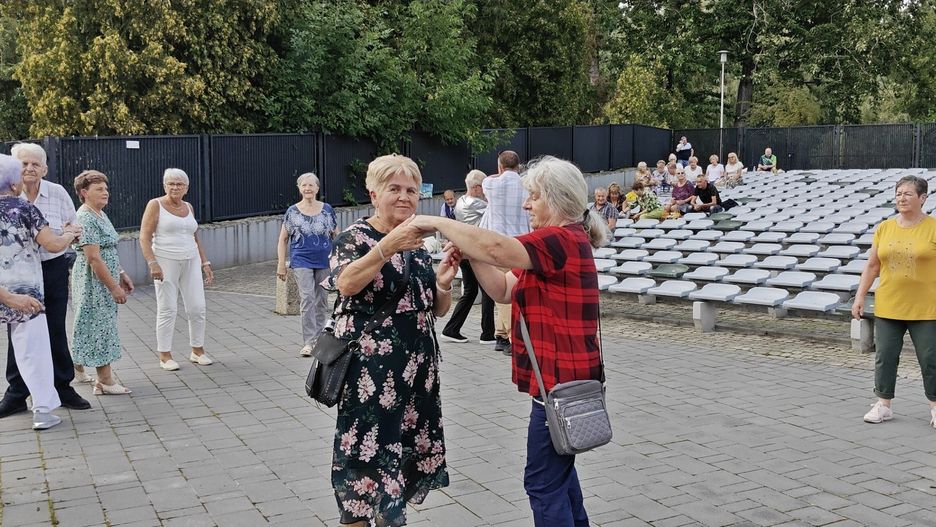 Kliknij strzałkę, aby przejść do następnych zdjęć!