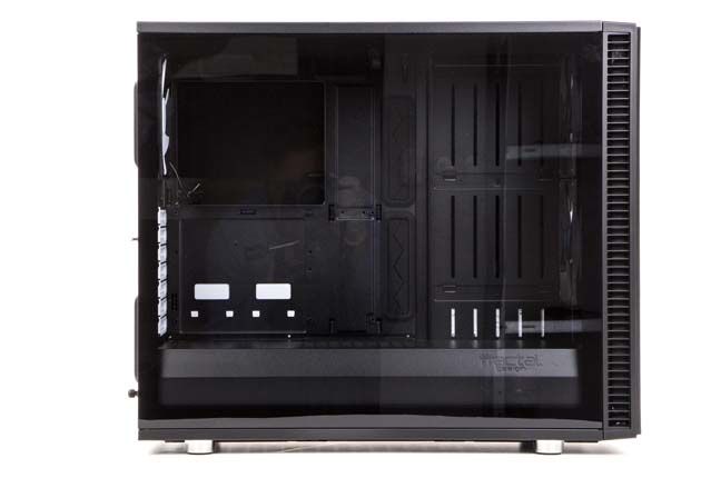 Fractal Design Define S2 - olbrzymie okno