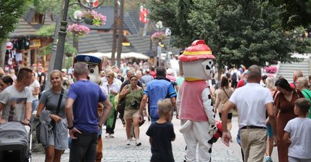 Nie da się wcisnąć szpilki. Miasto oblężone przez turystów