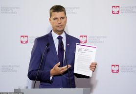 Minister edukacji Dariusz Piontkowski o powrocie do szkół. MEN opracował wytyczne w związku z pandemią koronawirusa