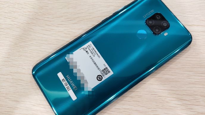 Huawei Mate 30 Lite (nova 5i Pro) na nowych zdjęciach [#wSkrócie] 1