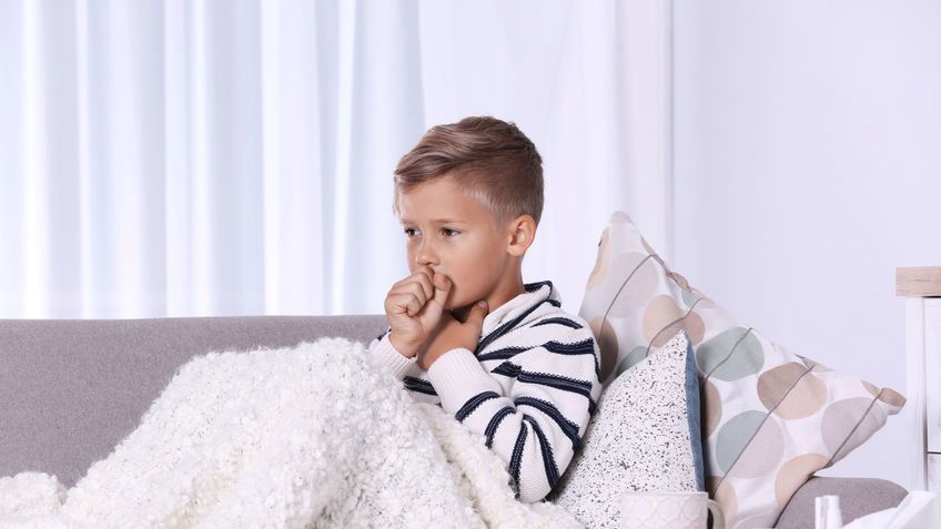 Salbutamol jest organicznym związkiem chemicznym, który wywołuje rozkurcz oskrzeli i poprawę wentylacji płuc