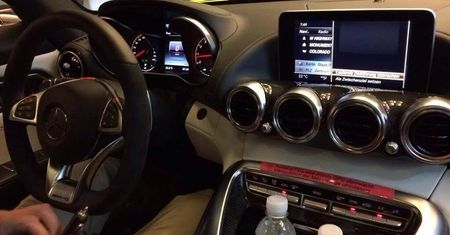 Mercedes AMG GT – rzut oka na wnętrze