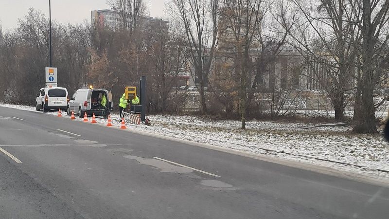 Montaż fotoradaru na al. Solidarności