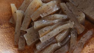 Zacznij jeść, a od razu poczujesz różnicę. Szybko stracisz na wadze i zauważysz luz w pasie