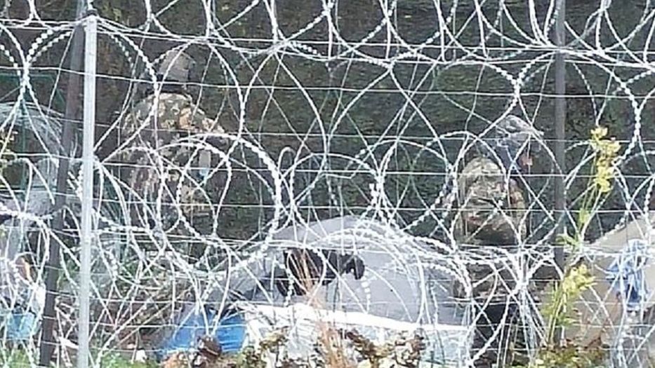 Białoruś komentuje. Powodem migranci w mundurach straży granicznej 