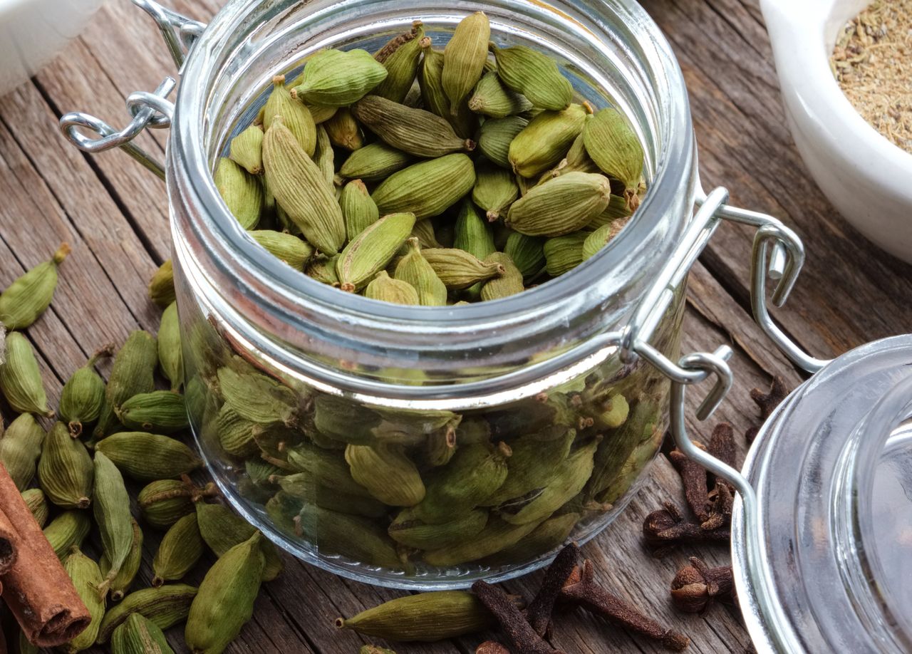 Przyprawa, która "topi" tkankę tłuszczową. Znajdziesz ją w kuchni