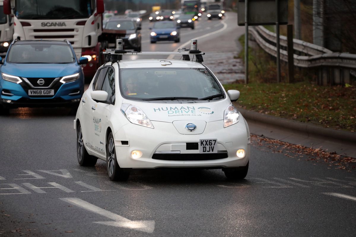 Ten Nissan przejechał samodzielnie aż 370 km!