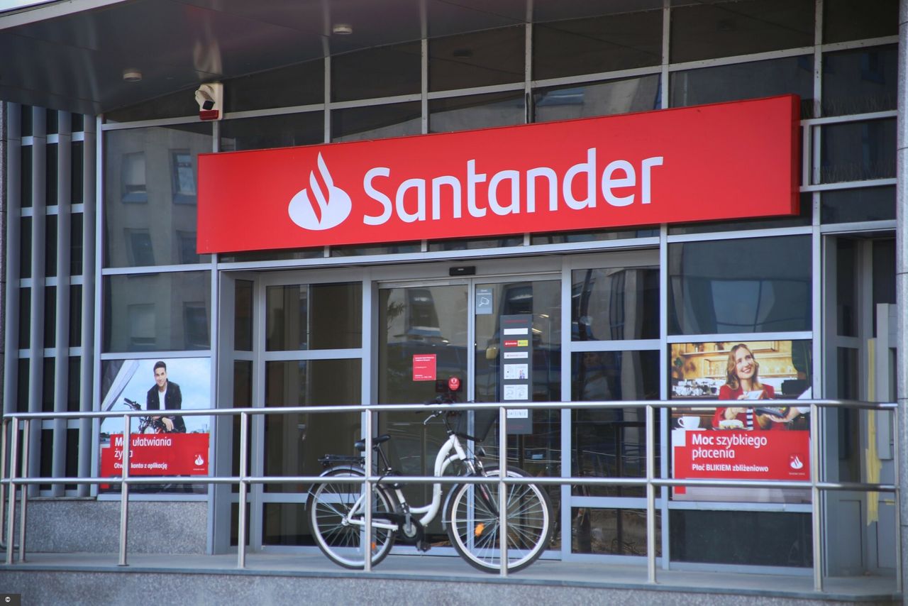 Santander Bank Polska zapowiedział zmiany. Dotyczą Blika