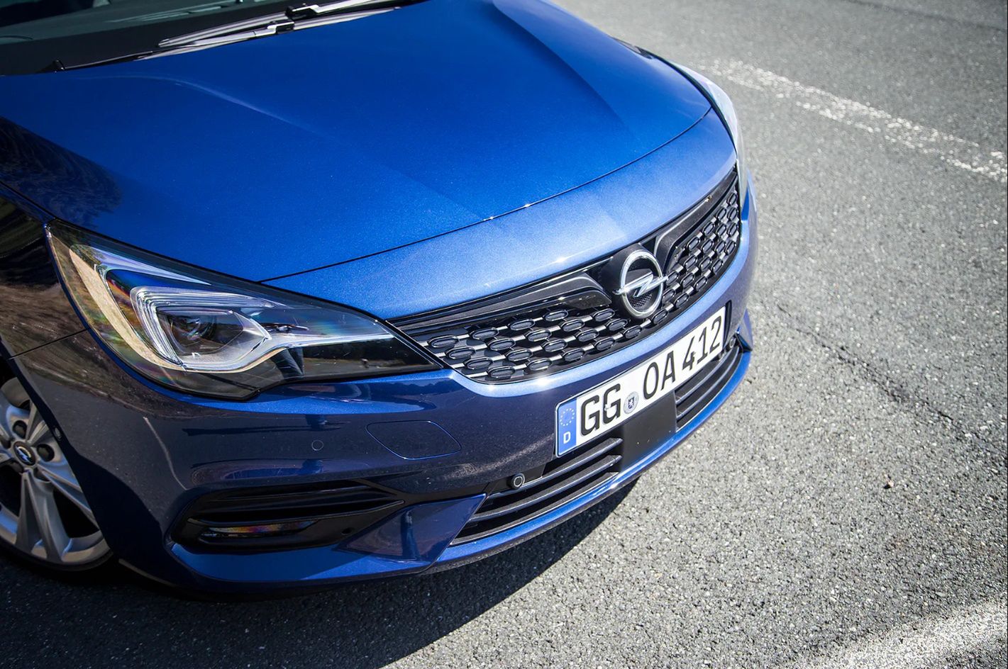Opel Astra K po liftingu – poznasz ją po nieco zmienionym przednim pasie 