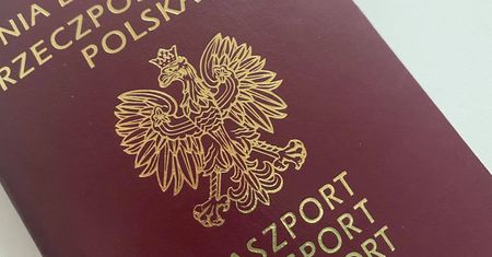Lawina wniosków paszportowych. Urzędy wydłużą godziny pracy