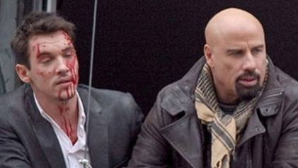 Łysy John Travolta w zwiastunie From Paris with Love 1