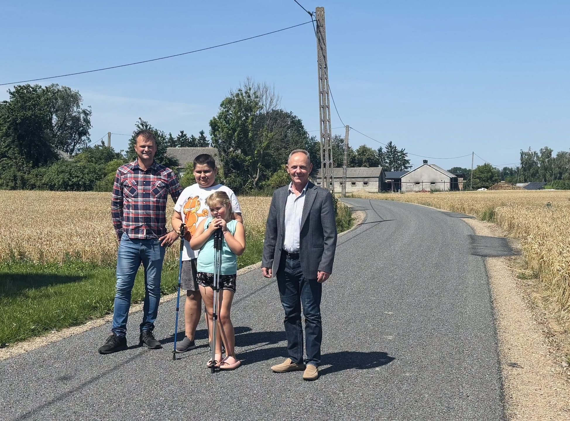 Wyremontowany odcinek łączy się z drogą powiatową Bocheniec – Wilczewo