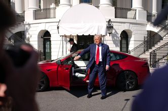 "Kupujcie akcje Tesli. Nigdy nie będzie tak tanio". Jest w rządzie Trumpa, apeluje do Amerykanów