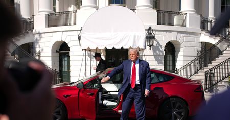 "Kupujcie akcje Tesli. Nigdy nie będzie tak tanio". Jest w rządzie Trumpa, apeluje do Amerykanów