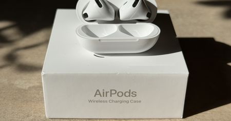 AirPods 5. Słuchawki douszne dogoniły dokanałowe
