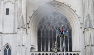 Francja. Pożar w katedrze św. Piotra i Pawła w Nantes. Kilka godzin trwała walka z ogniem